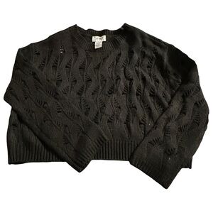 Black Crew Neck Cable Knit Cropped Sweater
